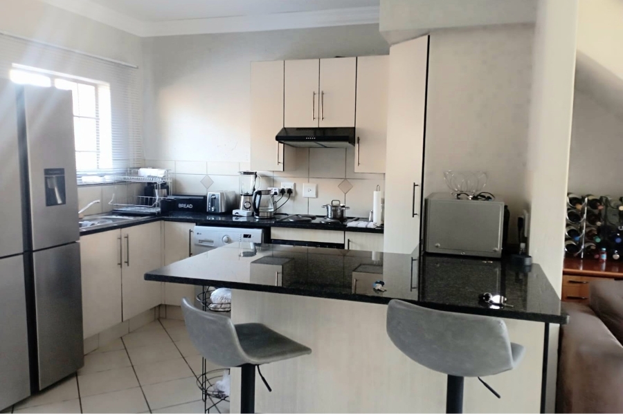 2 Bedroom Property for Sale in Theresa Park Gauteng
