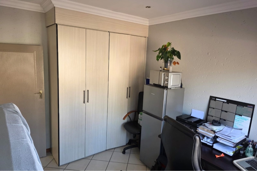 2 Bedroom Property for Sale in Theresa Park Gauteng