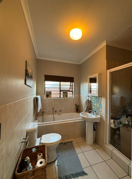 2 Bedroom Property for Sale in Noordhang Gauteng