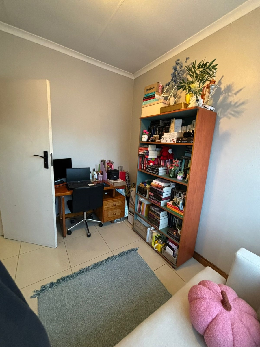 2 Bedroom Property for Sale in Noordhang Gauteng