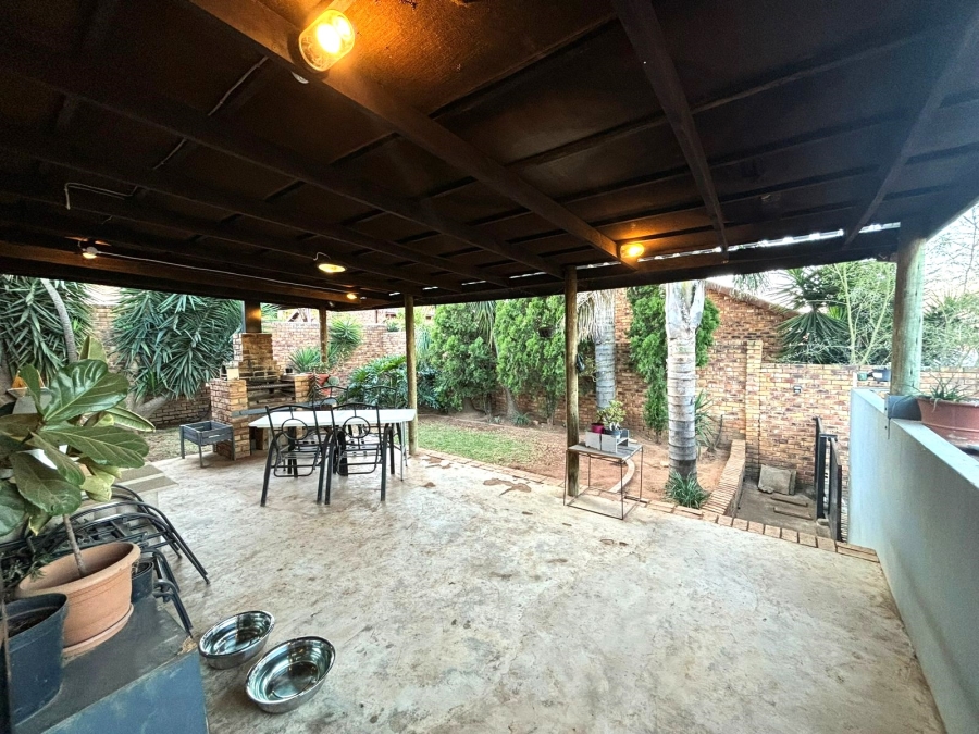 2 Bedroom Property for Sale in Noordhang Gauteng