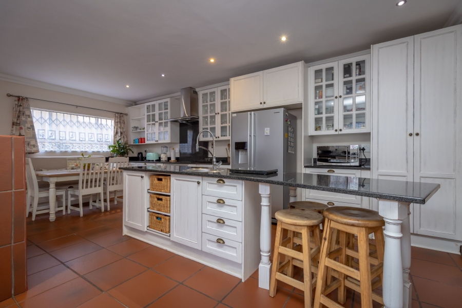 5 Bedroom Property for Sale in Noordheuwel Gauteng