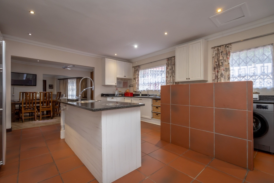 5 Bedroom Property for Sale in Noordheuwel Gauteng