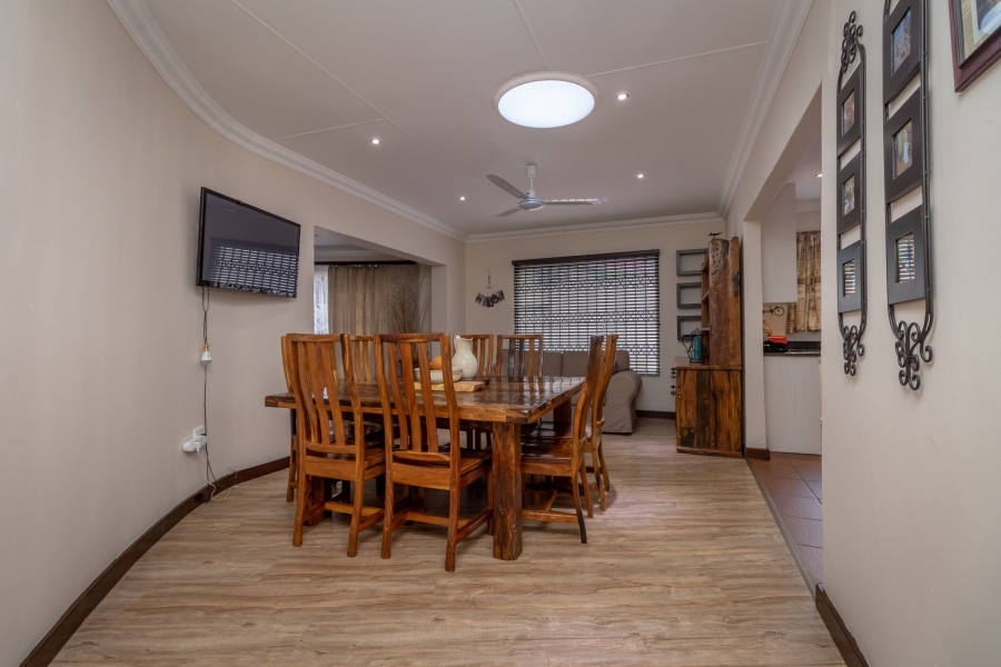 5 Bedroom Property for Sale in Noordheuwel Gauteng