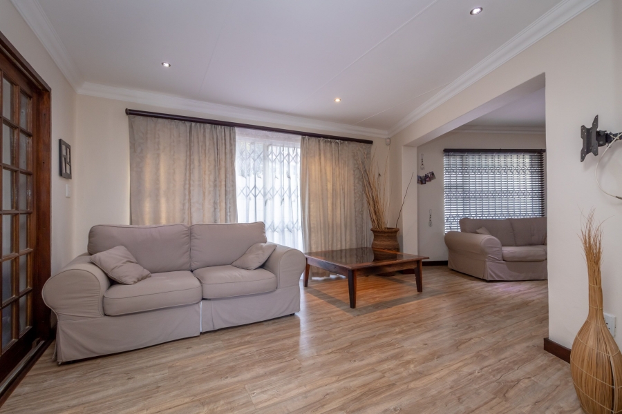 5 Bedroom Property for Sale in Noordheuwel Gauteng