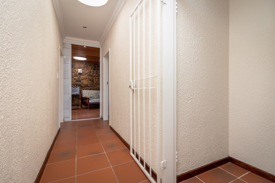 5 Bedroom Property for Sale in Noordheuwel Gauteng
