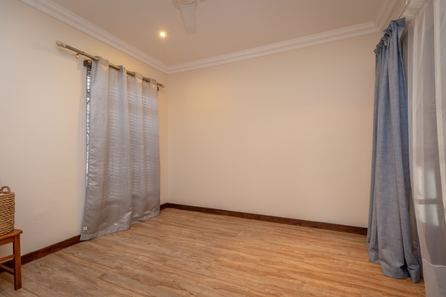 5 Bedroom Property for Sale in Noordheuwel Gauteng