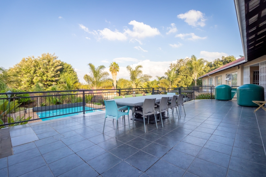 5 Bedroom Property for Sale in Noordheuwel Gauteng