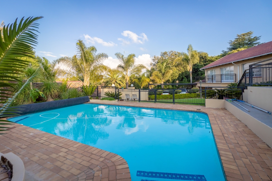 5 Bedroom Property for Sale in Noordheuwel Gauteng