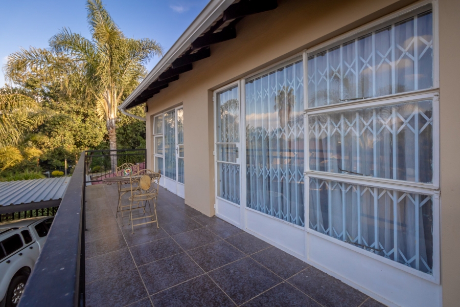 5 Bedroom Property for Sale in Noordheuwel Gauteng