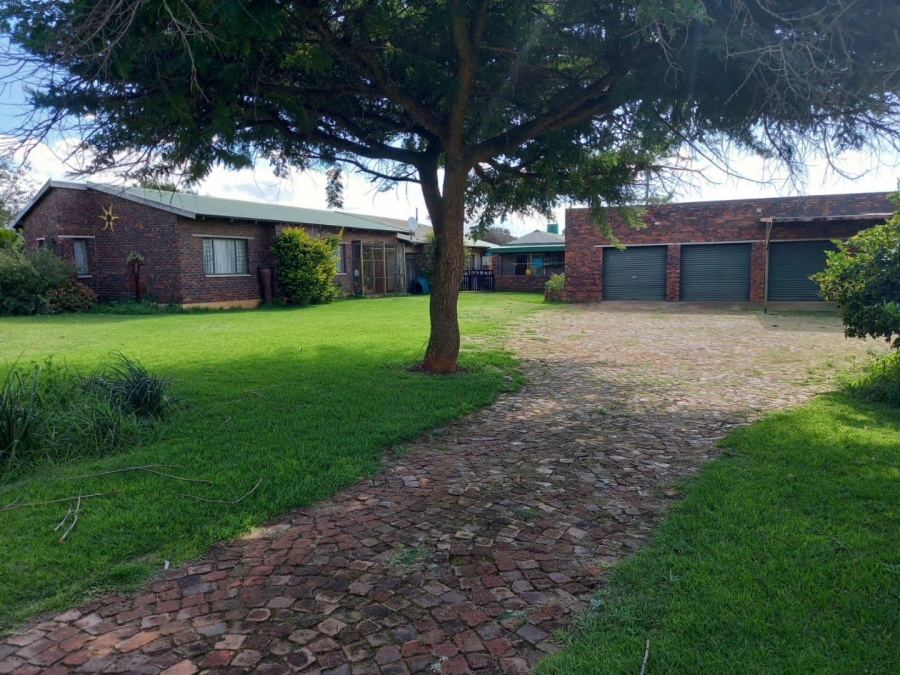 6 Bedroom Property for Sale in Bootha A H Gauteng