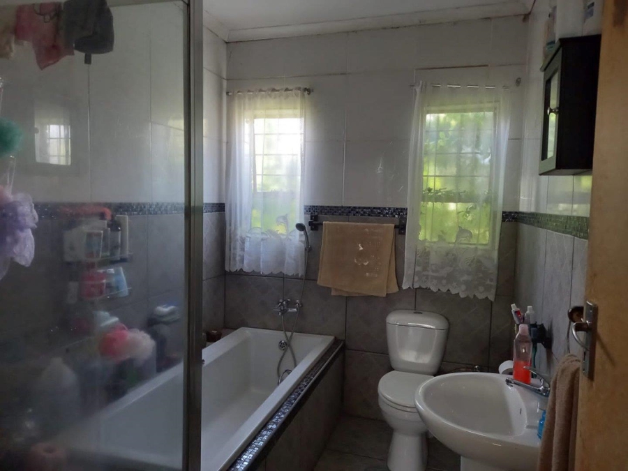 6 Bedroom Property for Sale in Bootha A H Gauteng