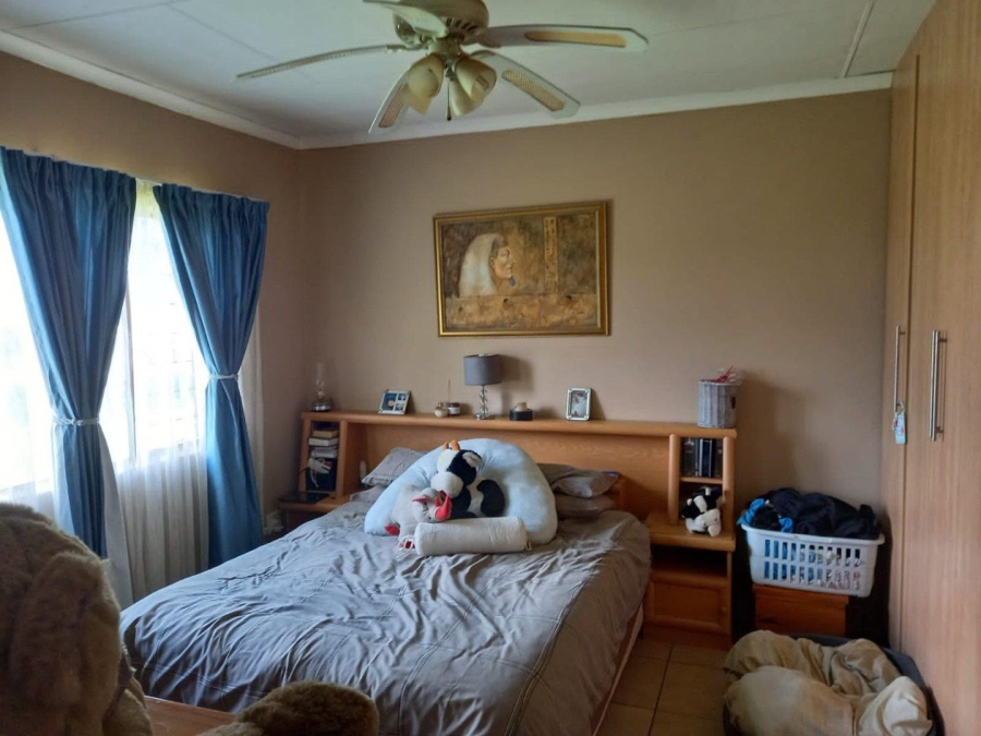 6 Bedroom Property for Sale in Bootha A H Gauteng