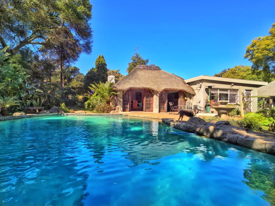 4 Bedroom Property for Sale in Fairland Gauteng