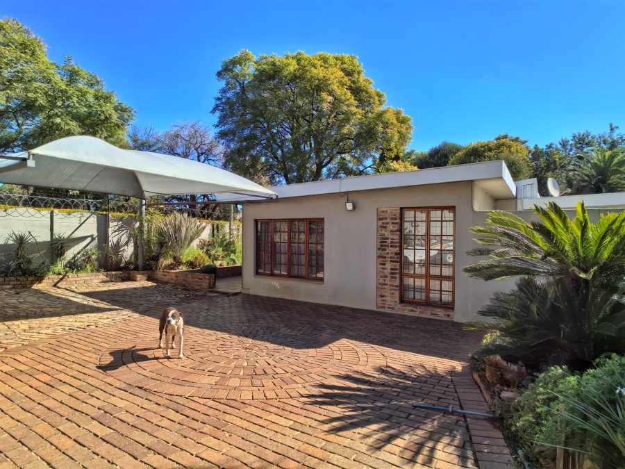 4 Bedroom Property for Sale in Fairland Gauteng