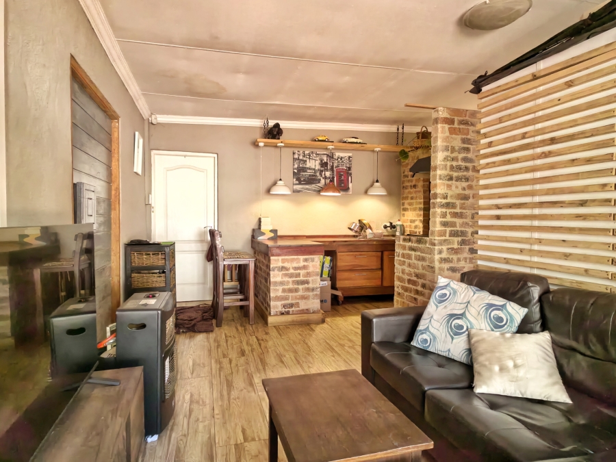4 Bedroom Property for Sale in Fairland Gauteng