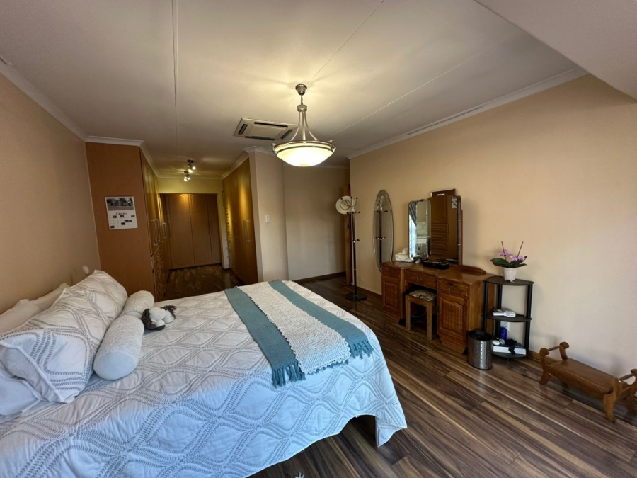 5 Bedroom Property for Sale in Arcon Park Gauteng