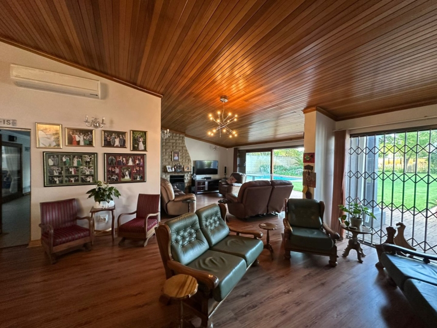 5 Bedroom Property for Sale in Arcon Park Gauteng