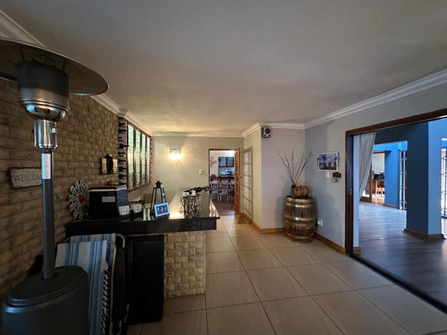 5 Bedroom Property for Sale in Arcon Park Gauteng