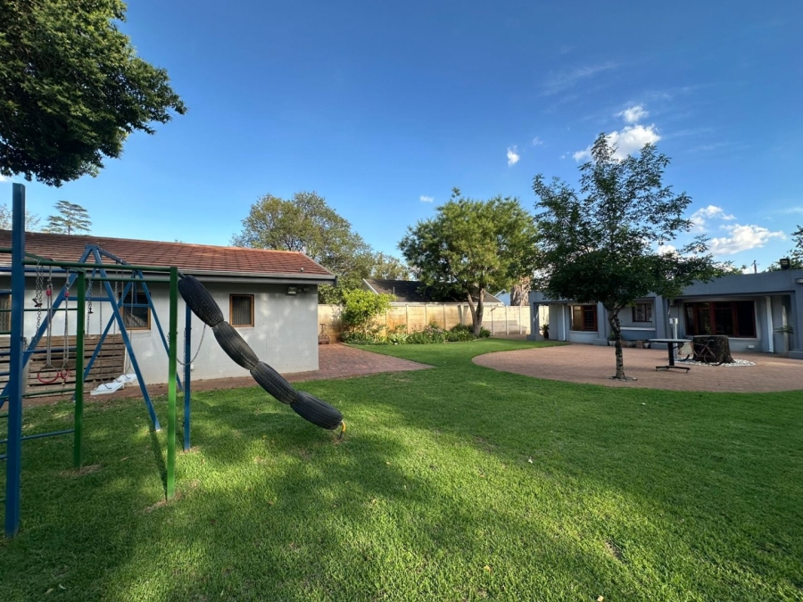 5 Bedroom Property for Sale in Arcon Park Gauteng