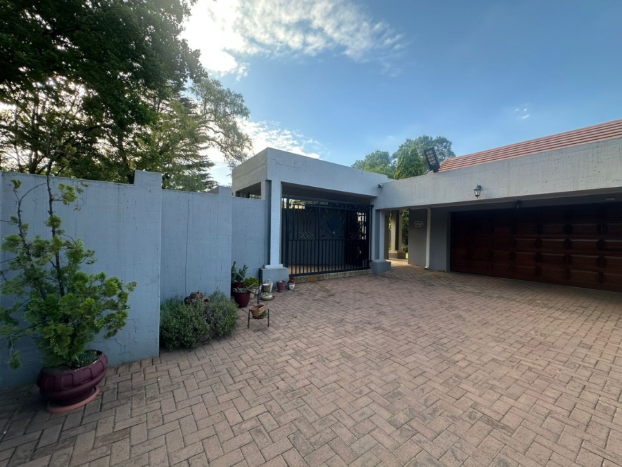 5 Bedroom Property for Sale in Arcon Park Gauteng