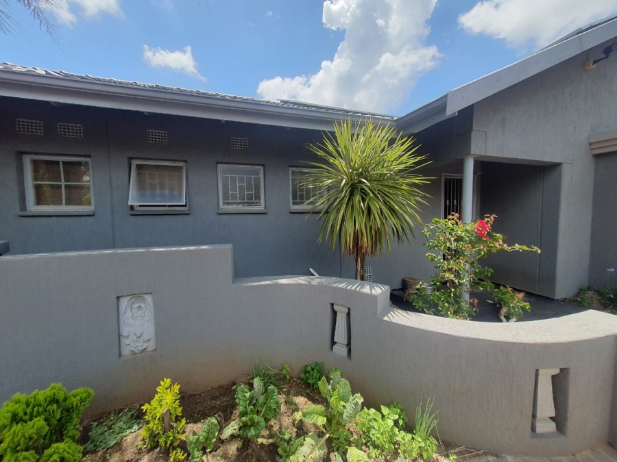 4 Bedroom Property for Sale in Vanderbijlpark SE 1 Gauteng