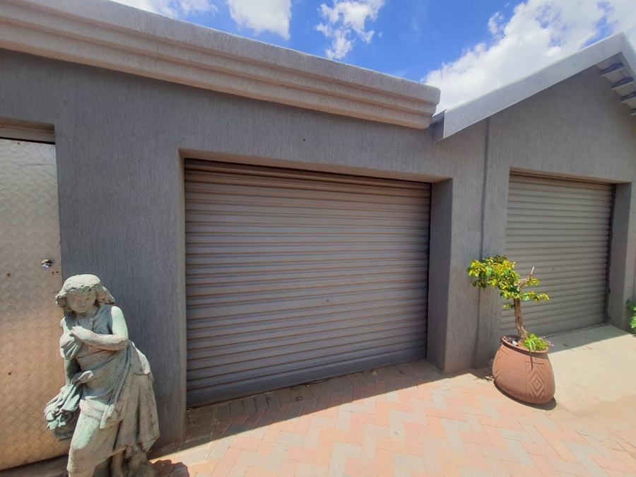 4 Bedroom Property for Sale in Vanderbijlpark SE 1 Gauteng