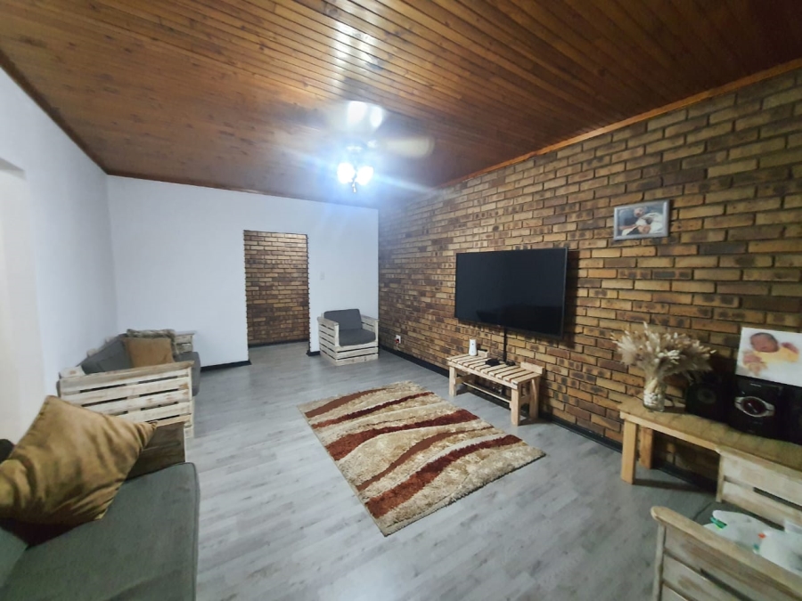 3 Bedroom Property for Sale in Vanderbijlpark SE 2 Gauteng