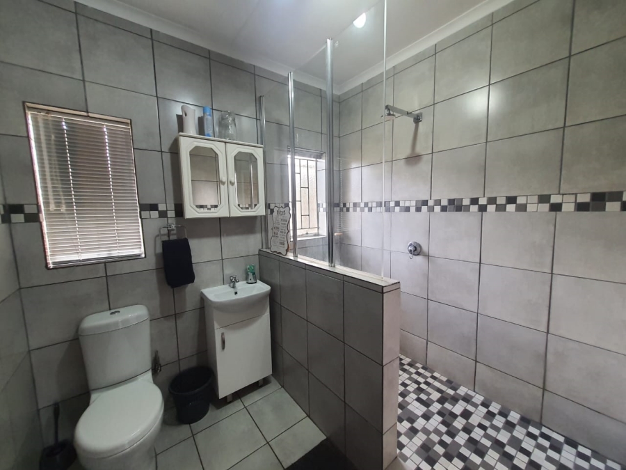 3 Bedroom Property for Sale in Vanderbijlpark SE 2 Gauteng