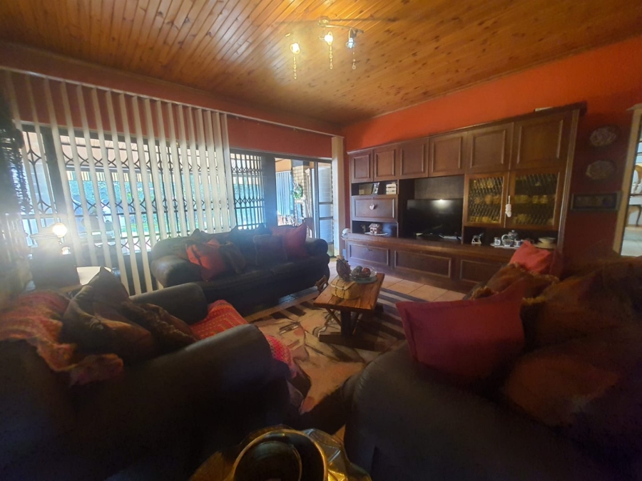 4 Bedroom Property for Sale in Vanderbijlpark SE 2 Gauteng