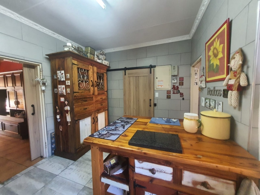 4 Bedroom Property for Sale in Vanderbijlpark SE 2 Gauteng