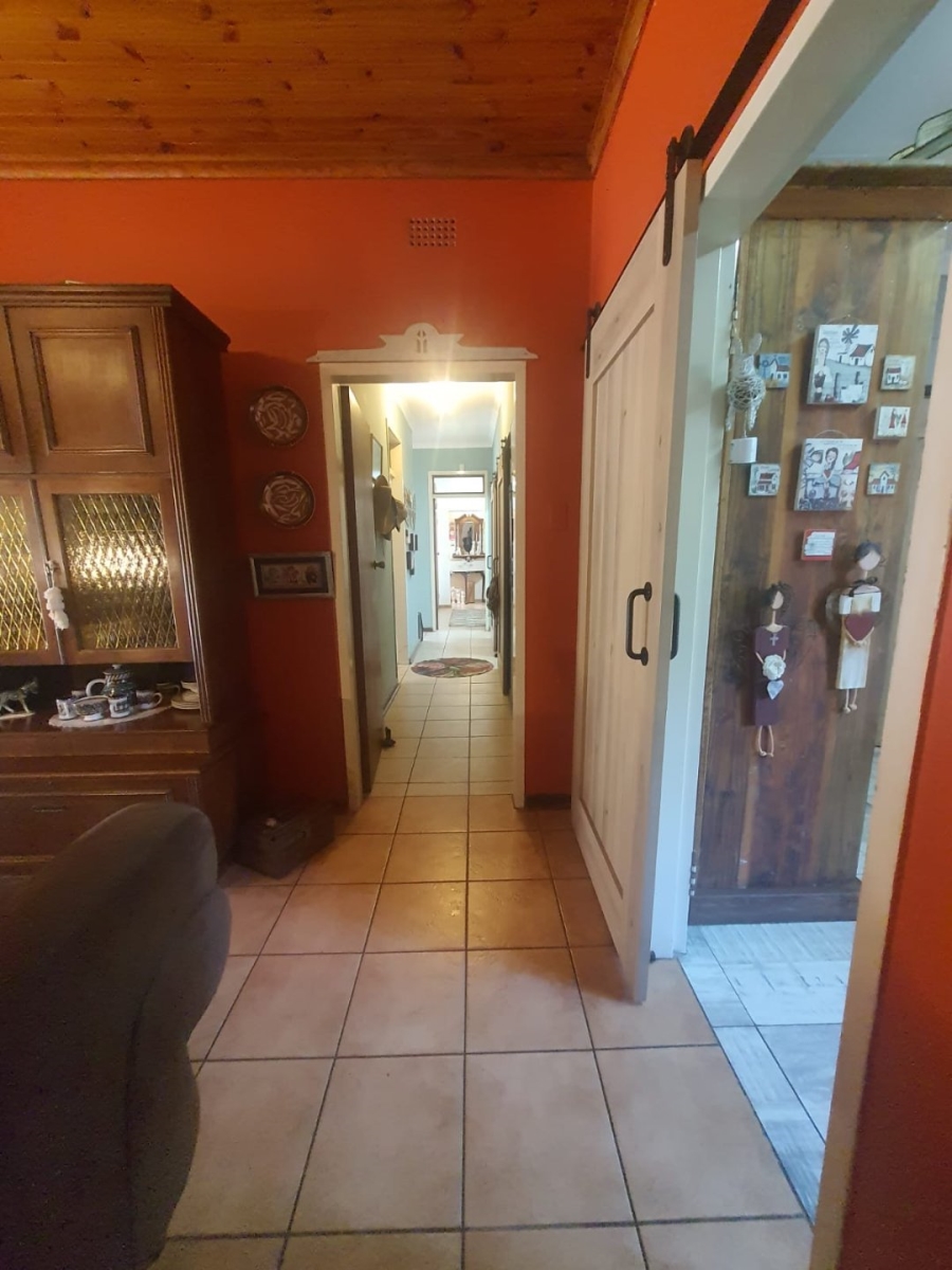 4 Bedroom Property for Sale in Vanderbijlpark SE 2 Gauteng