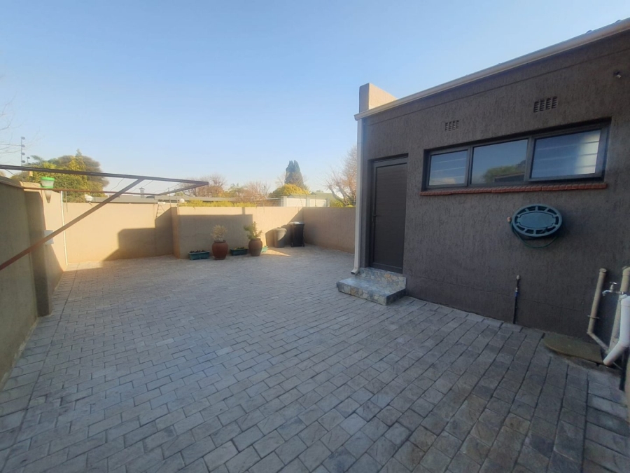 3 Bedroom Property for Sale in Vanderbijlpark SE 2 Gauteng