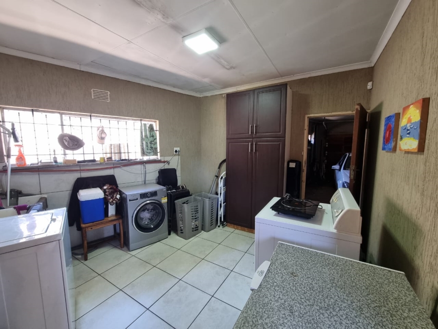 3 Bedroom Property for Sale in Vanderbijlpark SE 2 Gauteng