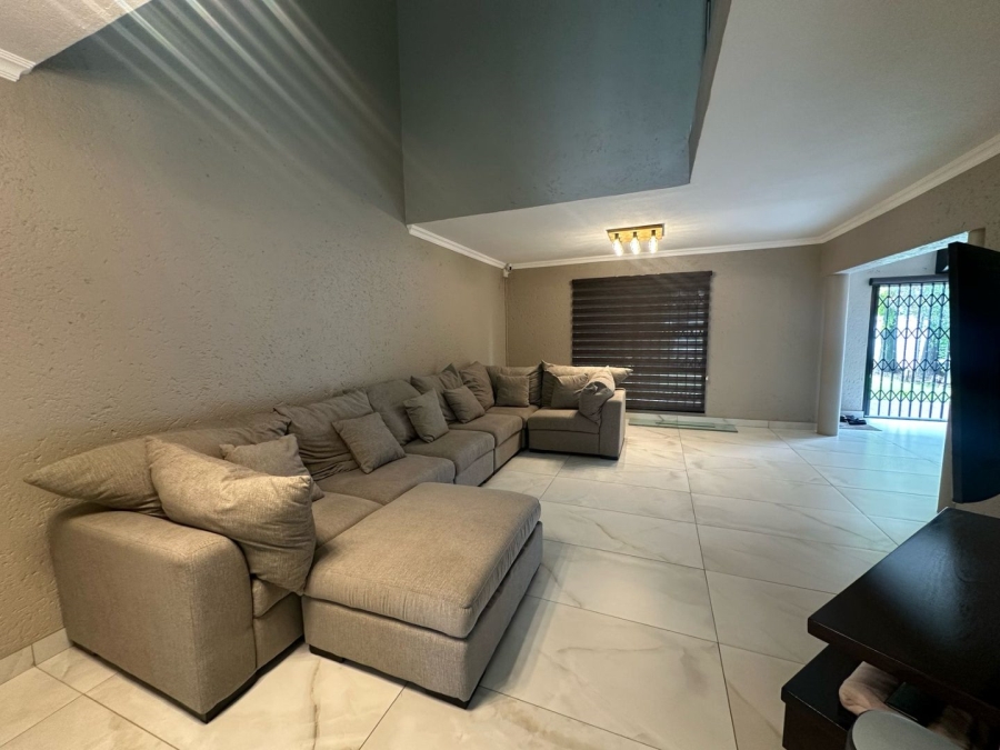 6 Bedroom Property for Sale in Arcon Park Gauteng