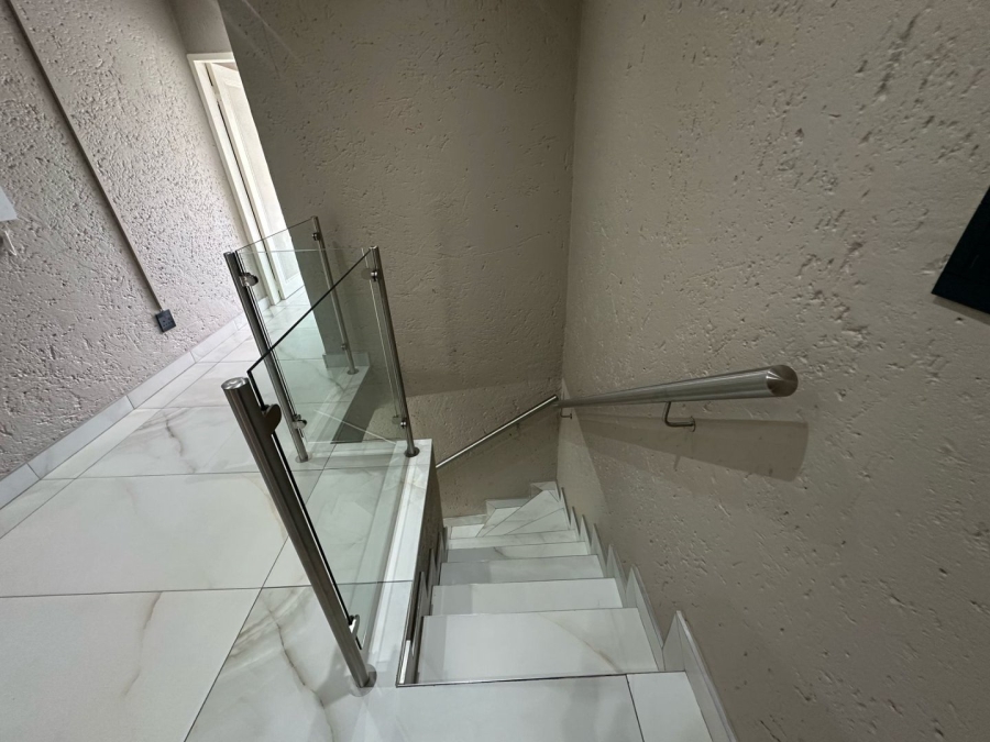 6 Bedroom Property for Sale in Arcon Park Gauteng