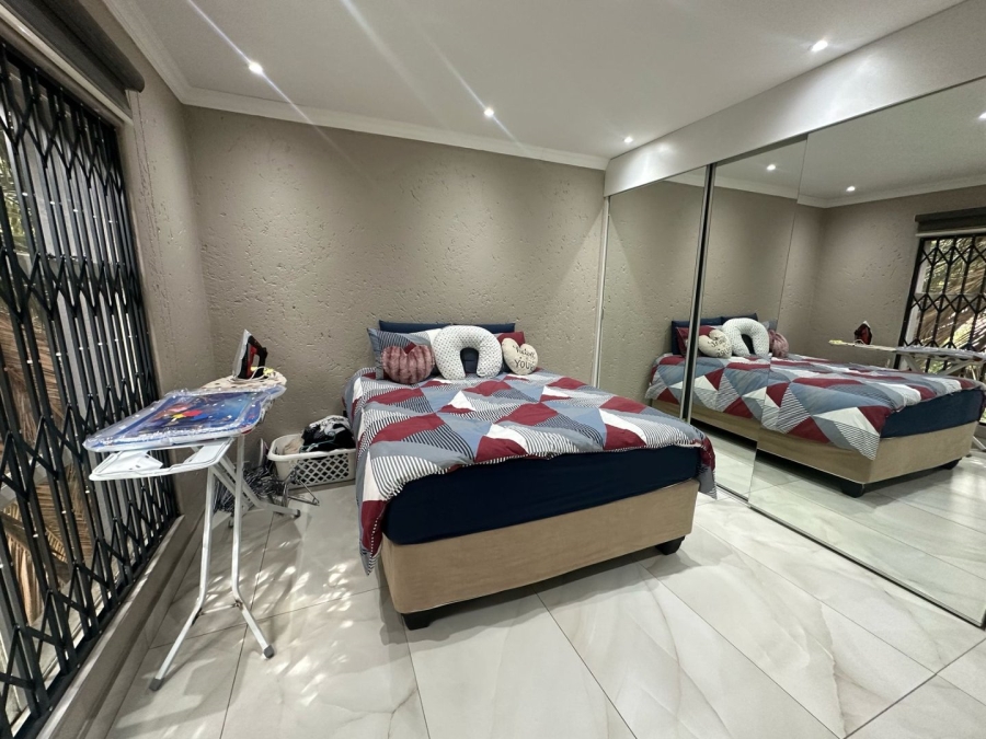 6 Bedroom Property for Sale in Arcon Park Gauteng