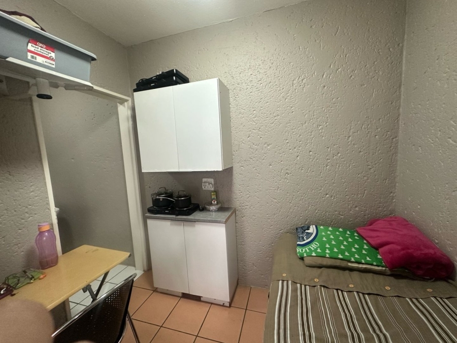6 Bedroom Property for Sale in Arcon Park Gauteng