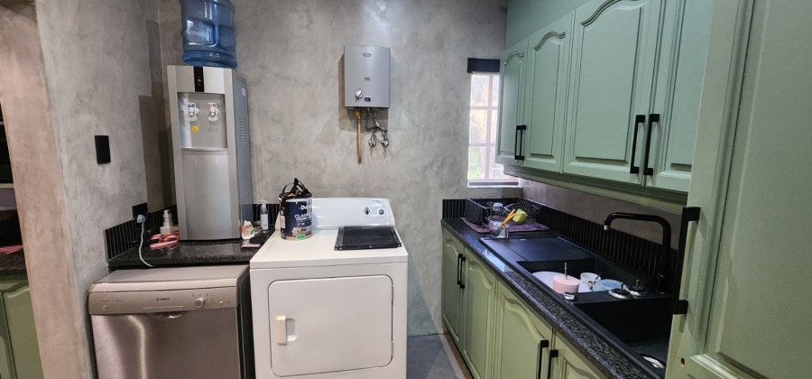 4 Bedroom Property for Sale in Vanderbijlpark SE 2 Gauteng