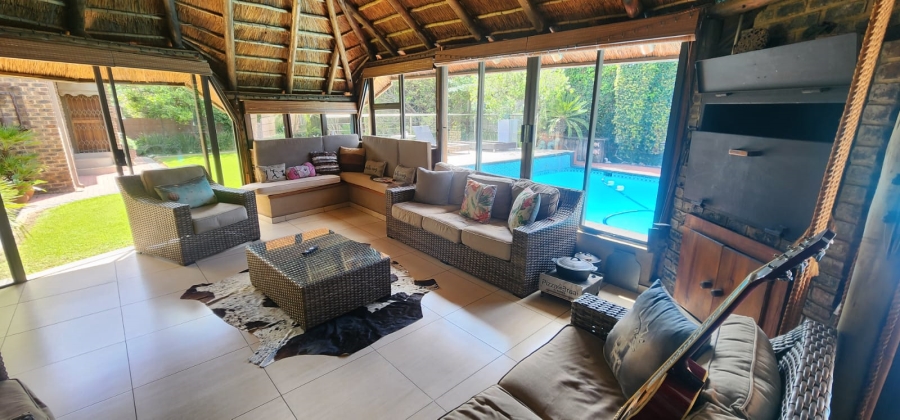 4 Bedroom Property for Sale in Vanderbijlpark SE 2 Gauteng