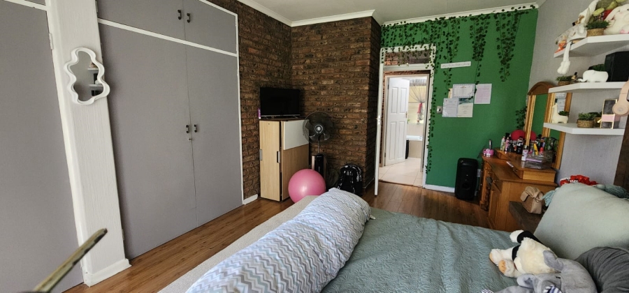 4 Bedroom Property for Sale in Vanderbijlpark SE 2 Gauteng