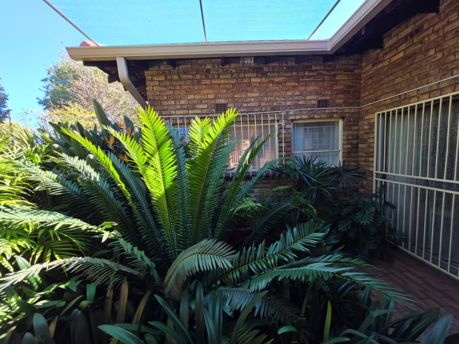 4 Bedroom Property for Sale in Vanderbijlpark SE 2 Gauteng