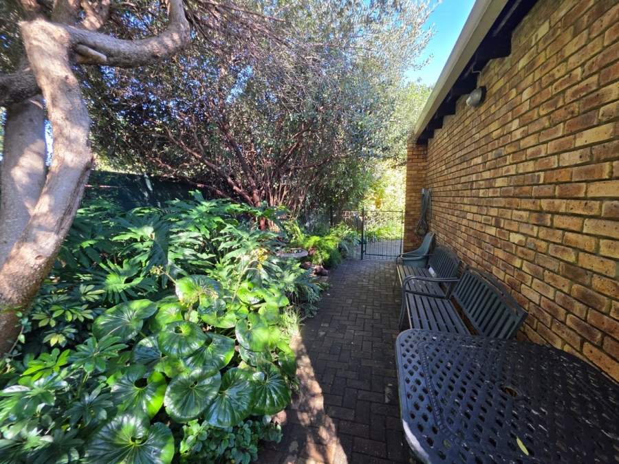 4 Bedroom Property for Sale in Vanderbijlpark SE 2 Gauteng