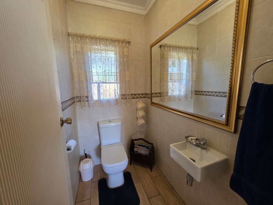 4 Bedroom Property for Sale in Vanderbijlpark SE 2 Gauteng