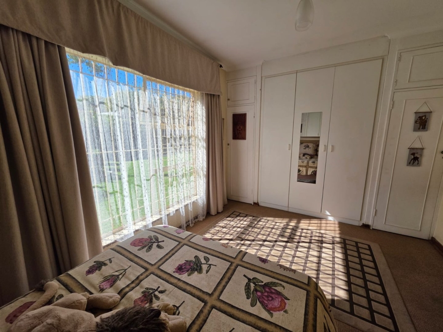 4 Bedroom Property for Sale in Vanderbijlpark SE 2 Gauteng
