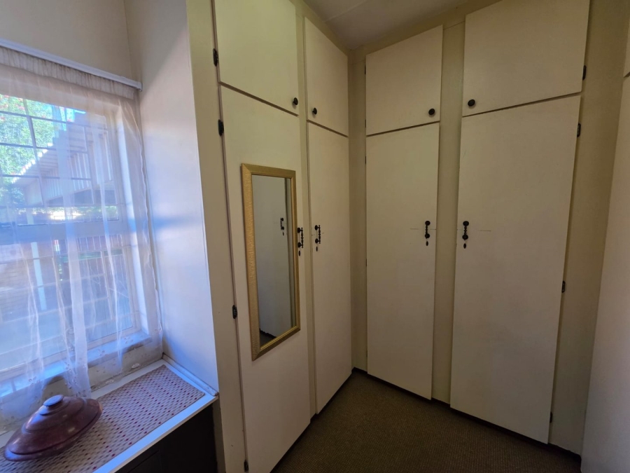 4 Bedroom Property for Sale in Vanderbijlpark SE 2 Gauteng