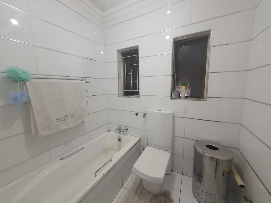5 Bedroom Property for Sale in Vanderbijlpark SE 2 Gauteng