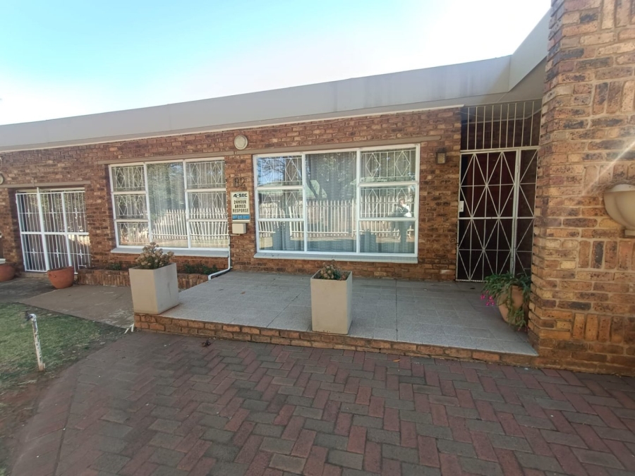 4 Bedroom Property for Sale in Vanderbijlpark SE 2 Gauteng
