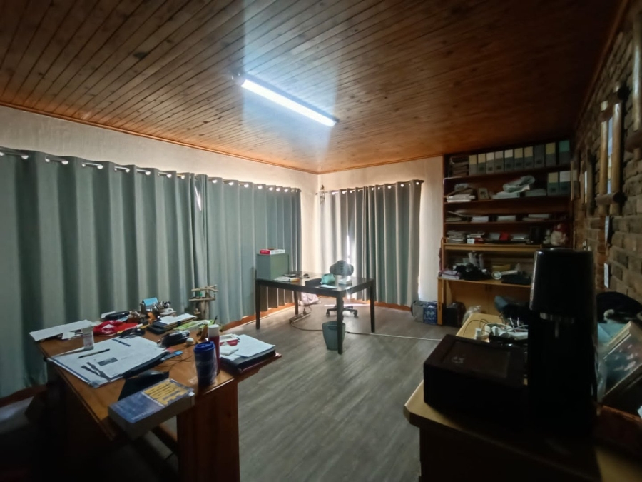 4 Bedroom Property for Sale in Vanderbijlpark SE 2 Gauteng