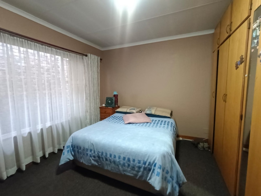 4 Bedroom Property for Sale in Vanderbijlpark SE 2 Gauteng